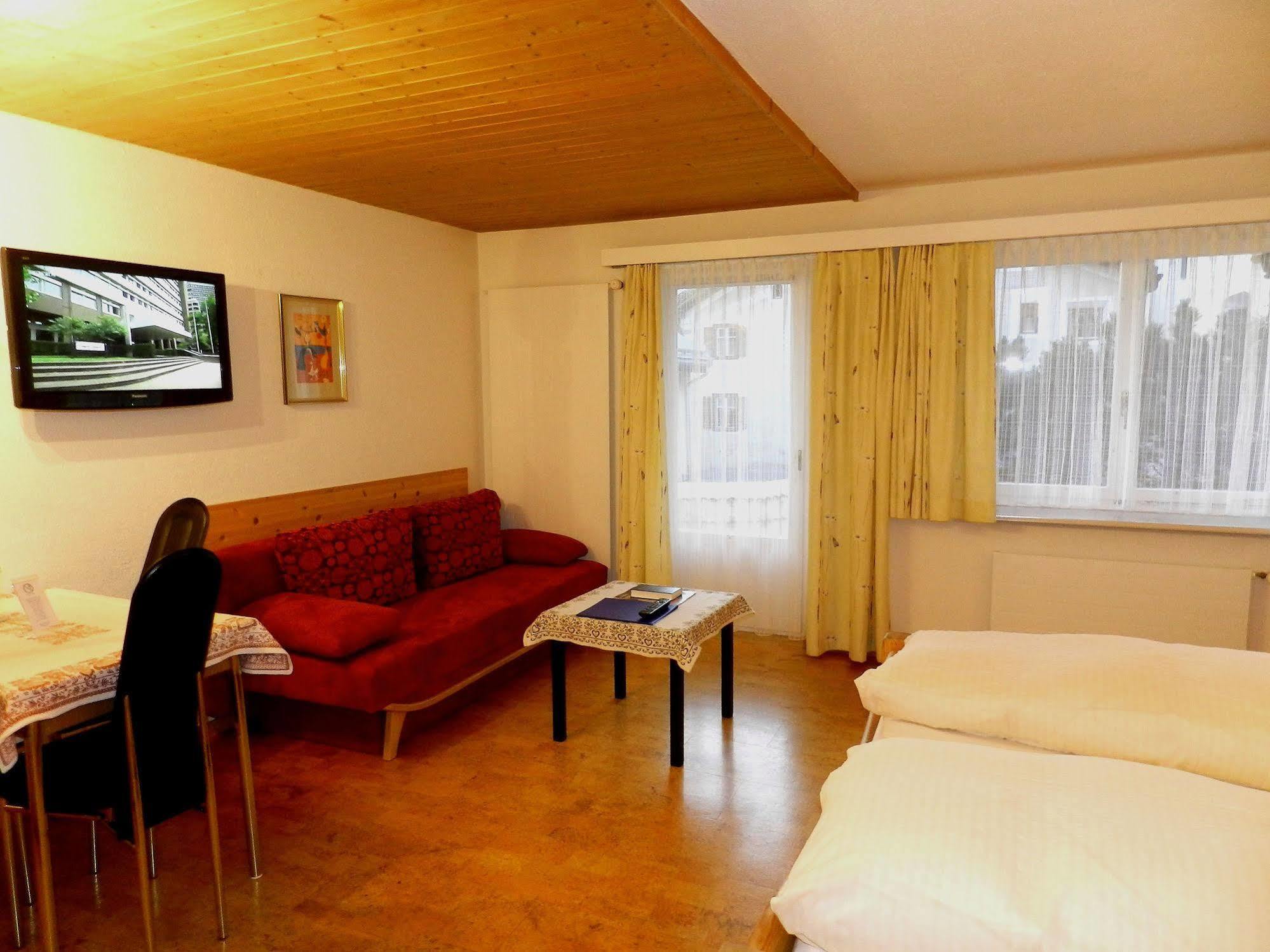 Hotel Conrad Scuol Esterno foto